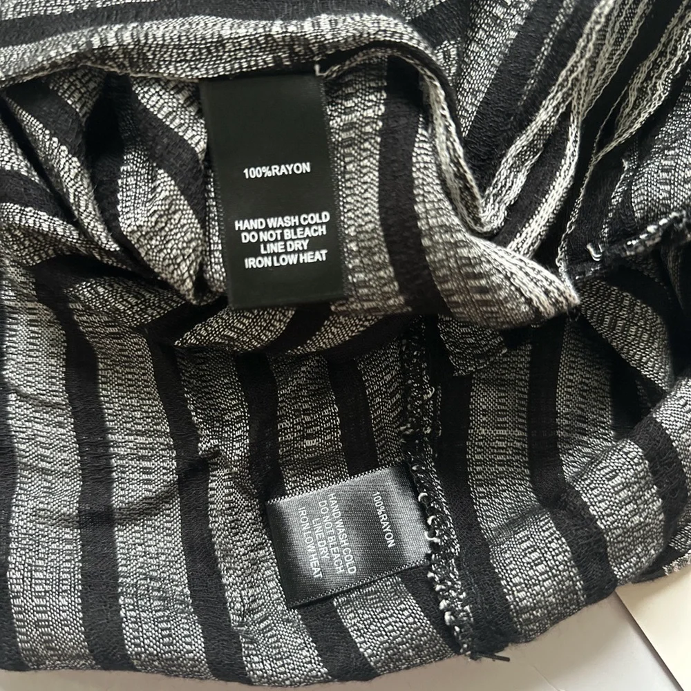 Lulus Striped Two-Piece Set - Picture 4 of 12